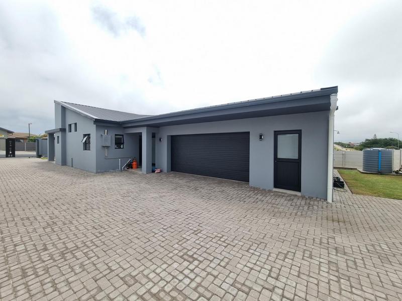 3 Bedroom Property for Sale in Reebok Western Cape